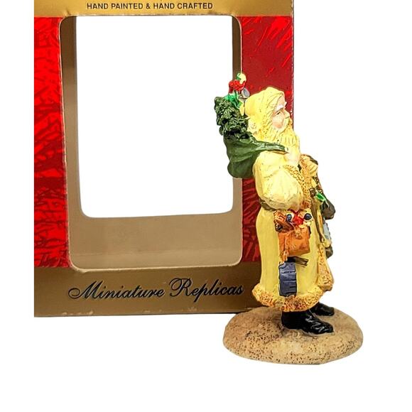 Vintage Old World Santa Classics Figurine - Hand Painted and Hand Crafted - Picture 6 of 7